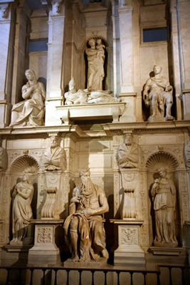 Церковь Сан-Пьетро ин Винколи. Рим