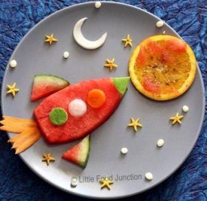 delaem raketu - "Вкусные картины" из овощей и фруктов: съедобно, полезно и увлекательно!