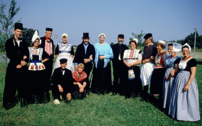 Costumes-Maroesjka-Heeze-1989.jpg