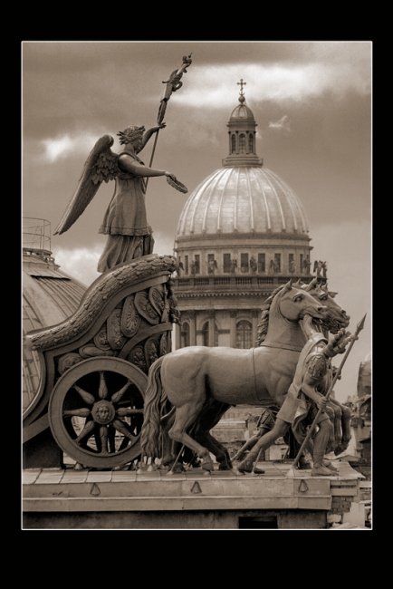 Фотографируем город: телеобъектив