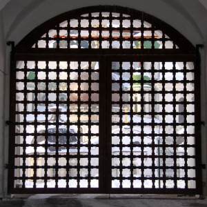 Монастырские врата
