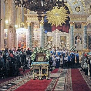 празднование в честь Казанской иконы Божьей Матери