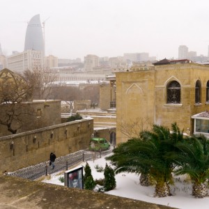 Заснеженный Баку