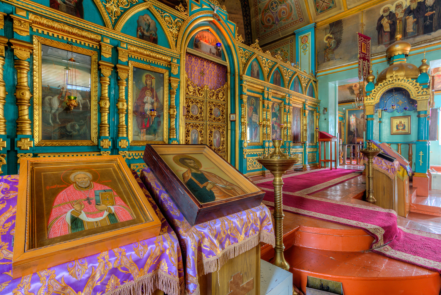 Интерьер собора Рождества Богородицы г. Баку