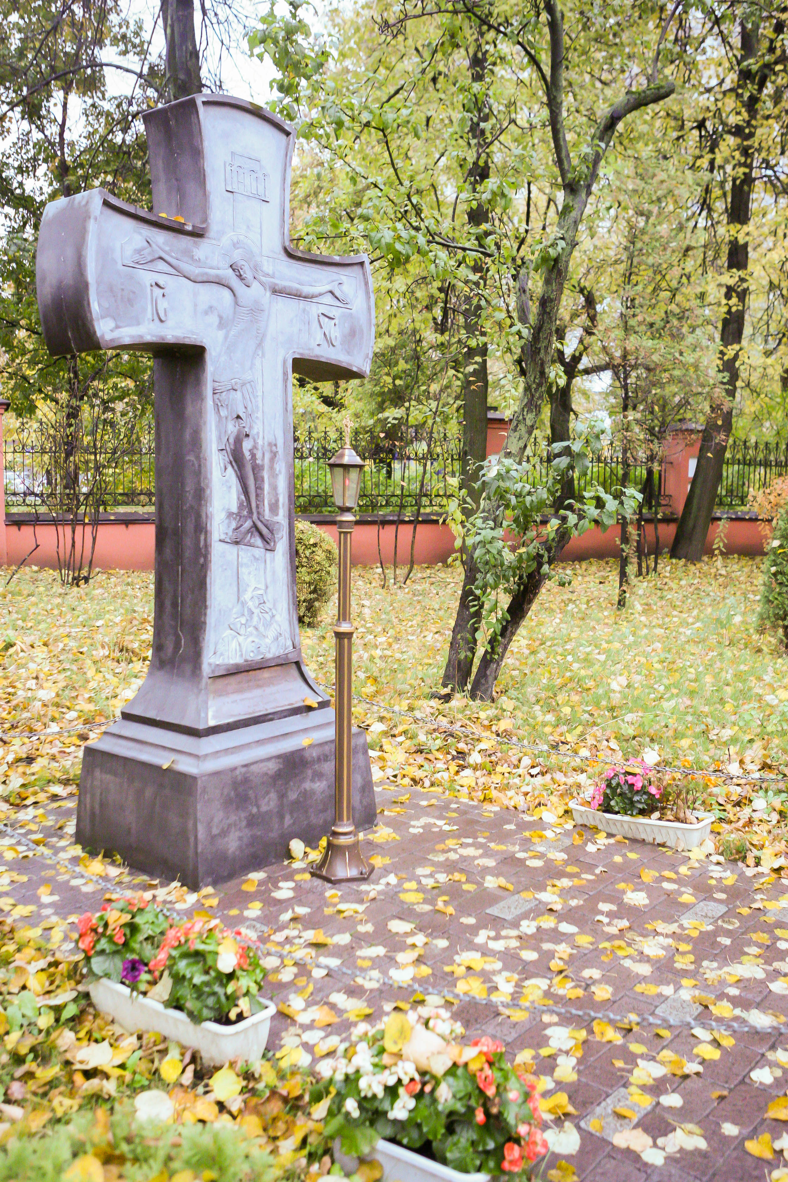 Поклонный Крест. Храм мучеников Адриана и Наталии в Бабушкине, г. Москва