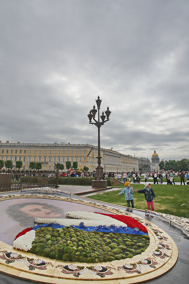 праздник на Дворцовой площади