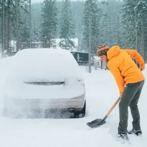 8 обязательных инструментов, которые значительно упрощают уборку снега