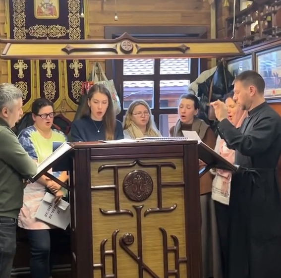 ミンスクの聖歌隊による「亜使徒日本の聖ニコライ讃詞」