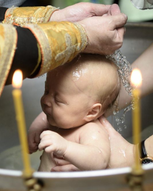 Зачем мы приходим к крещальной купели