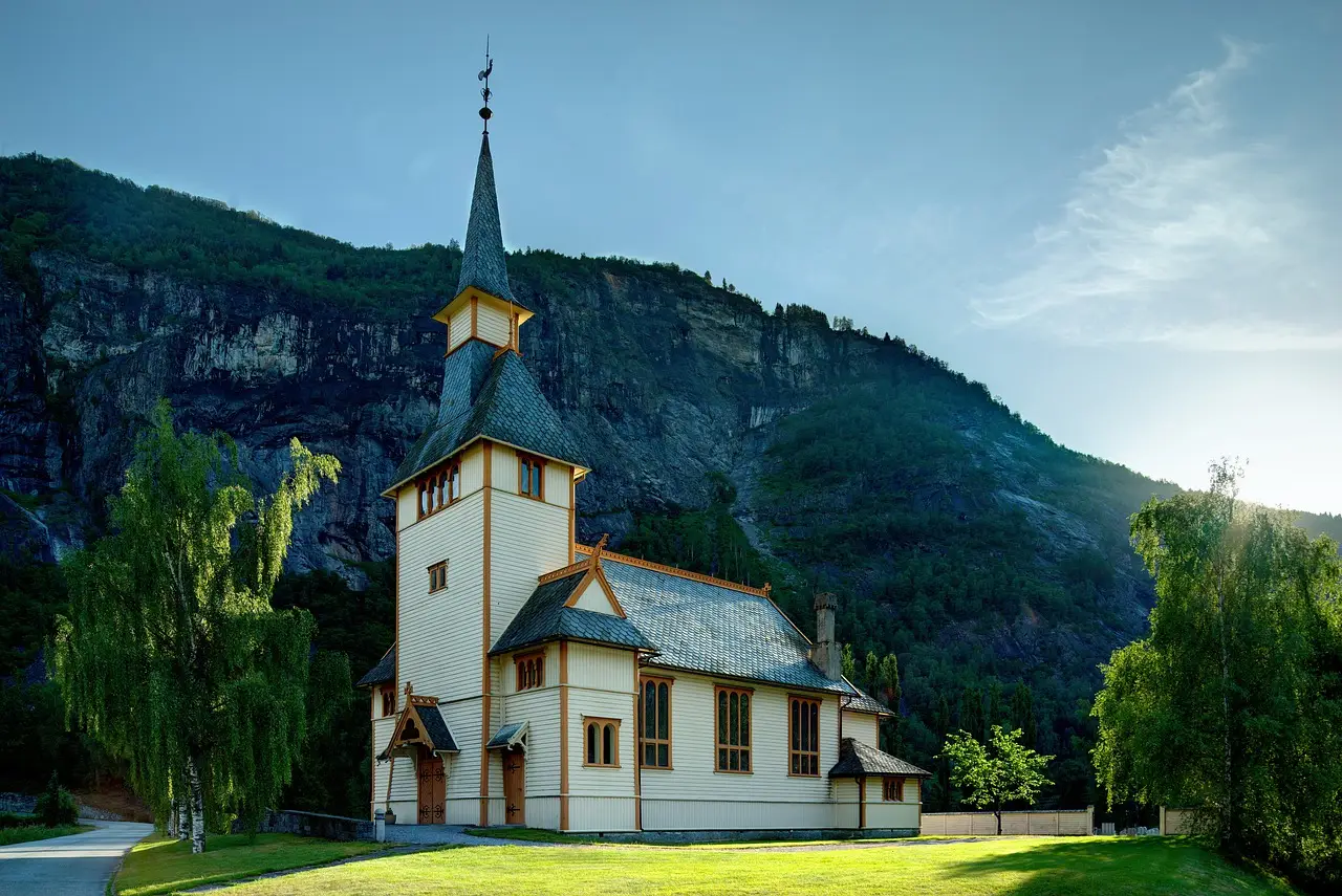 Доля норвежцев, исповедующих христианство, значительно снизилась