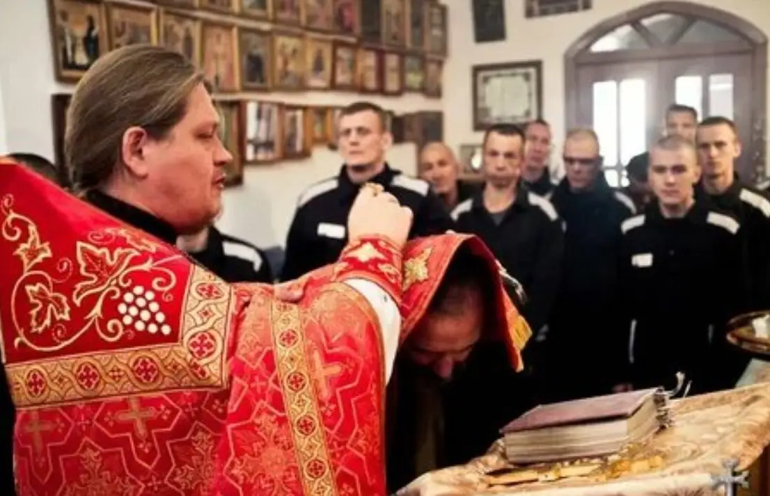 В Русской Православной Церкви настаивают настаивает на приватном характере исповеди и на использовании вина во время Причастия в СИЗО
