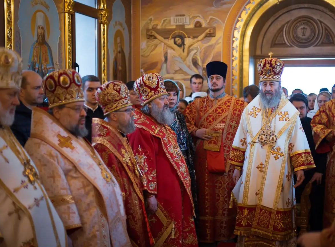 Синод Украинской Православной Церкви официально осудил военные действия РФ в Украине