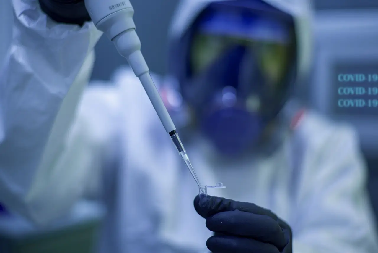 Назальная вакцина «Спутник V» вышла в гражданский оборот