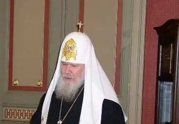 В Запорожской епархии считают оптимальным статус Украинской Православной Церкви, определенный патриархом Алексием II