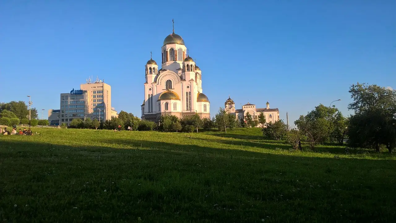 На Урале крестный ход памяти Романовых собрал порядка 36 тыс. паломников