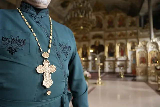 В Мурманской области настоятель храма стал первым в России академиком в священном сане
