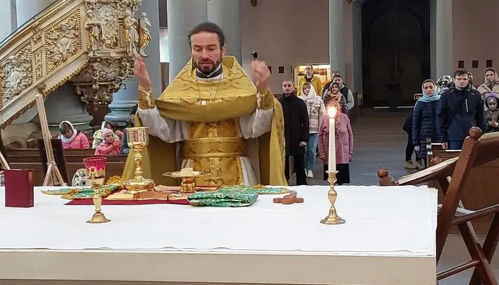 В новой общине Украинской Православной Церкви в Падеборне совершили первую Литургию