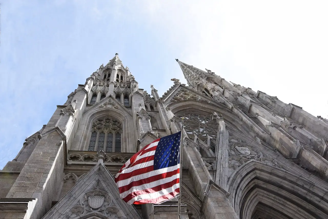 Почти половина американцев считают, что США должны стать «христианской нацией»