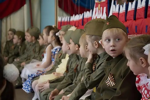 В российских детских садах будут учить основам «гражданственности и патриотизма»