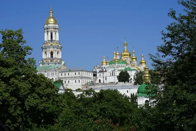 Киево-Печерская Лавра опубликовала открытое письмо о нарушении прав монастыря и прихожан