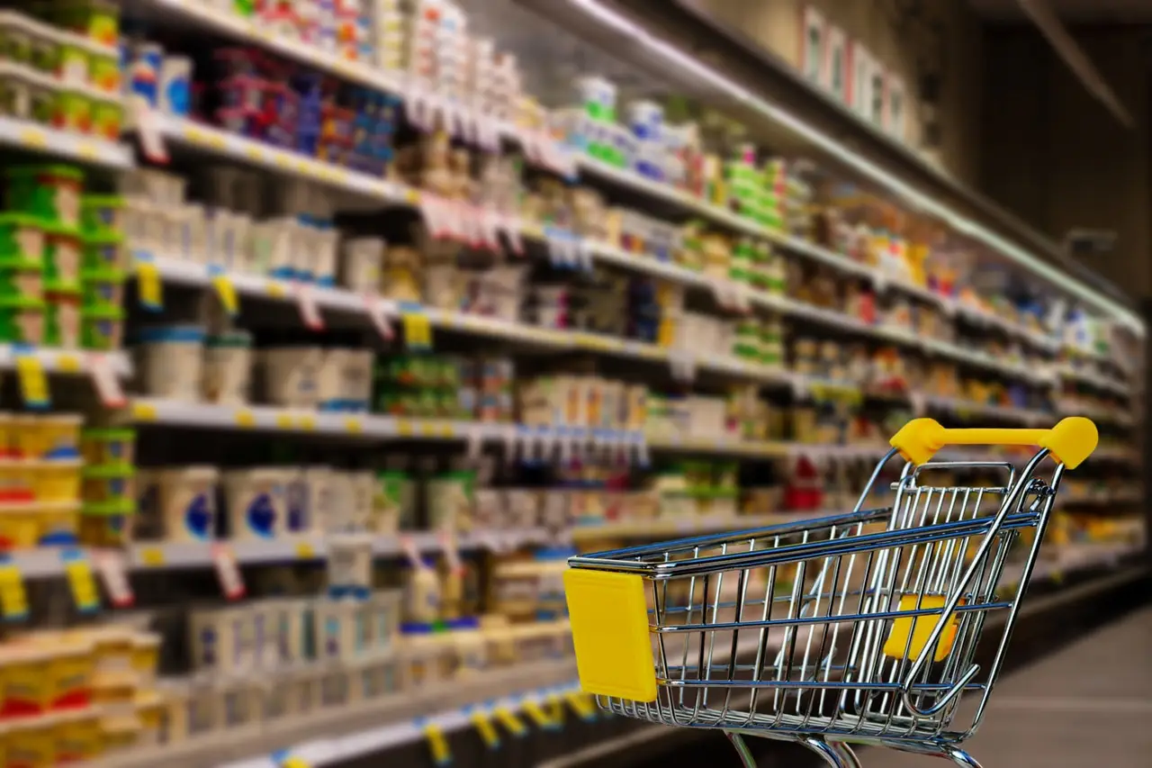 Падение спроса на потребительские товары в России побило рекорд кризиса 2014 года