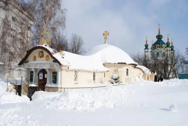 Суд Киева разрешил снос храма Десятинного монастыря Украинской Православной Церкви