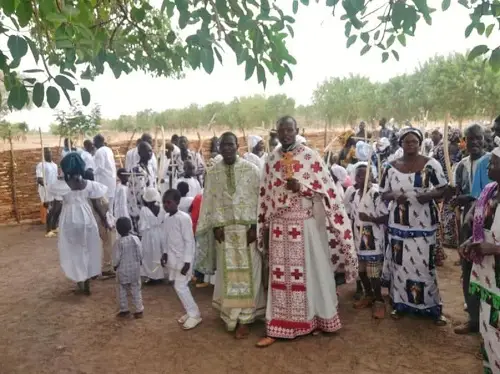 Массовое крещение совершено в Камеруне