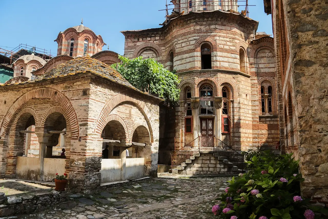 На Афоне отметили 825-летие сербского монастыря Хиландар