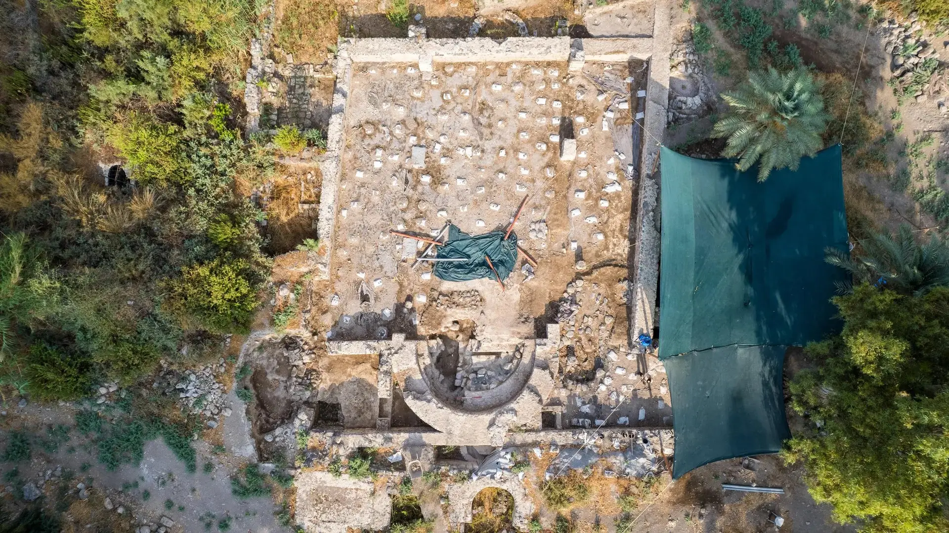 В Израиле найдены остатки ранневизантийского храма, предположительно возведенного над домом апостола Петра