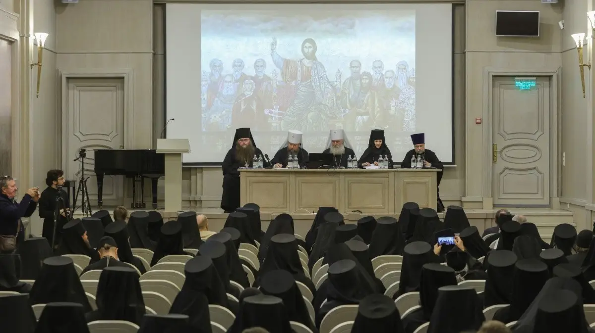 В Сретенском монастыре г. Москвы прошло очередное собрание с участием епархиальных ответственных за монастыри