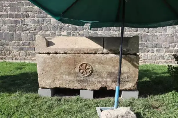 В турецком Диярбакыре впервые найден древнеримский саркофаг