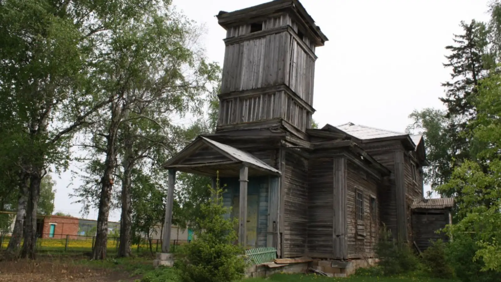 Троицкую церковь в Заинском районе признали объектом культурного наследия