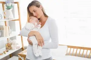 Женщина с младенцем 