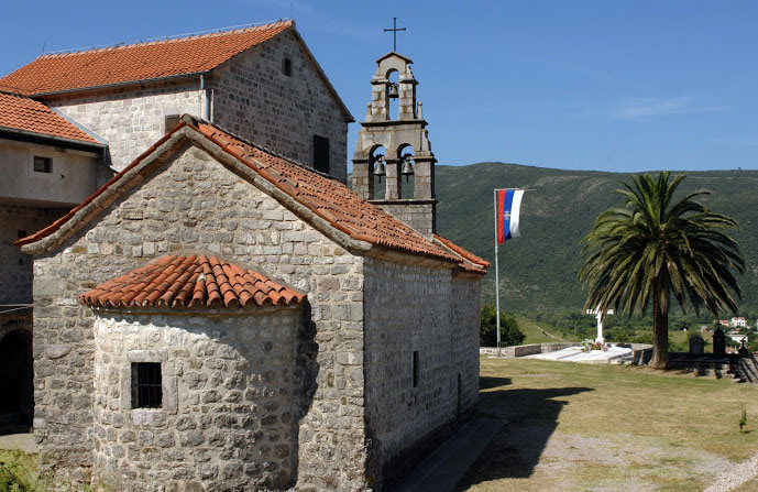 Файл:Женский монастырь Подластва.jpg