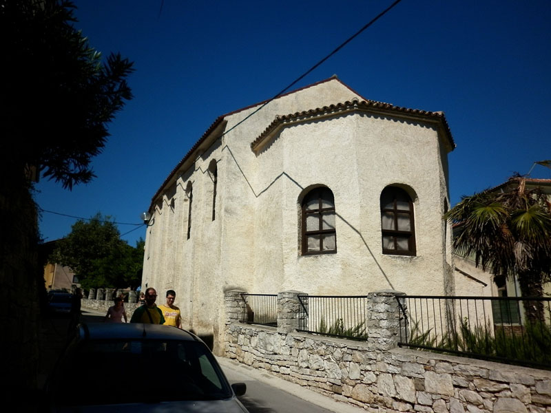 Файл:Церковь Николая Чудотворца (Пула).jpg