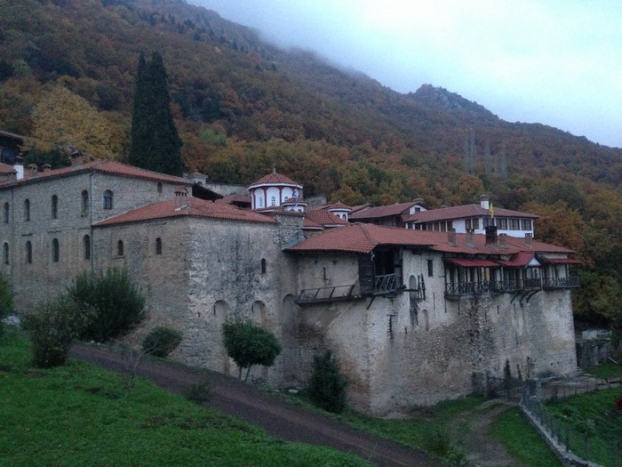 Файл:Мужской монастырь Дусику (Пили).jpg