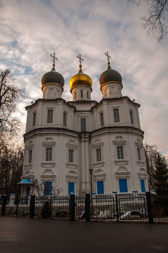 Храм Казанской иконы Божией Матери в Узком (Москва)