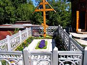 Крест над предполагаемым местом погребения праведного Лаврентия