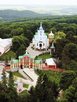 Тернопольская область, Свято-Духовский Почаевский монастырь2