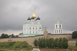 Свято-Троицкий кафедральный собор (Псков)1.jpg