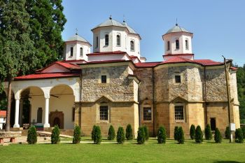 Лопушанский Иоанно-Предтеченский мужской монастырь