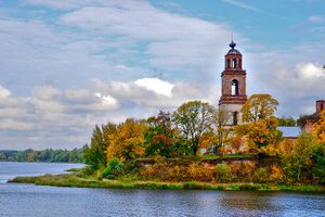 Смоленский храм Устье 2.jpg