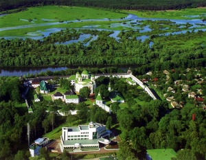 Монастырь Новгород-Северский.jpg