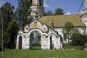 Храм Василия Великого Горки 1.jpg