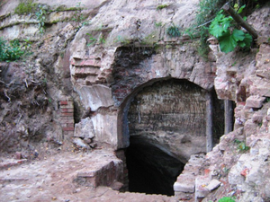 Доложская пещера 2.png