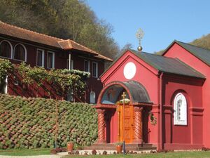 Женский монастырь Томич