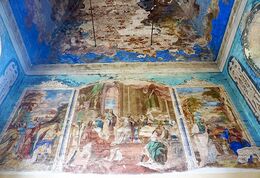 Сохранившиеся росписи в верхнем храме