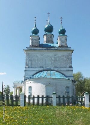 Храм Рождества Христова Давыдово 4.jpg