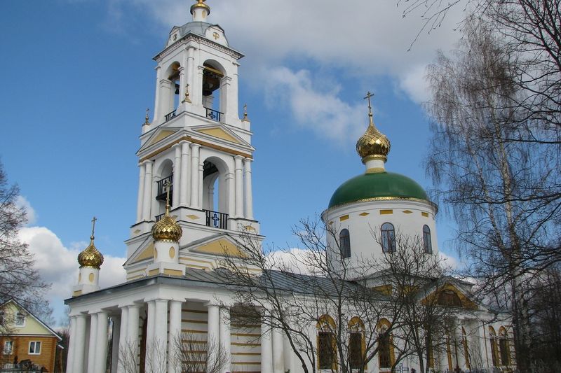 Файл:Троицкий храм Введенье 2.jpg