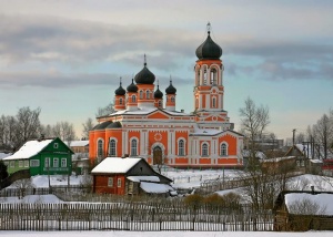 Церковь Святой Троицы (Крестцы), Церковь Святой Троицы (Крестцы)